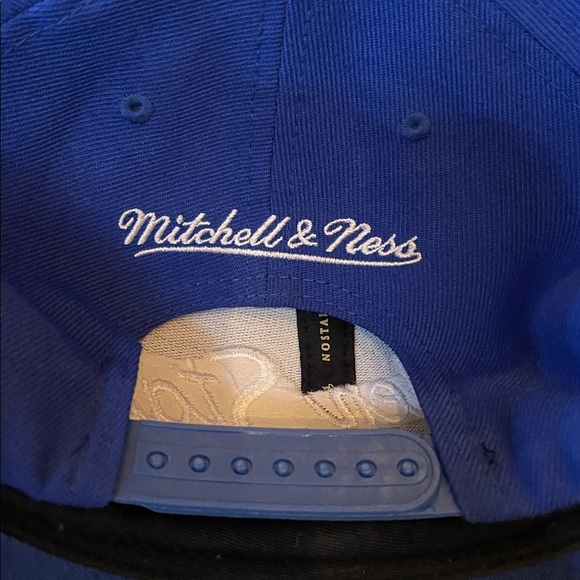 VINTAGE MITCHELL & NESS THROWBACK DETAILS WITH BALD EAGLE PATCH - Picture 10 of 10